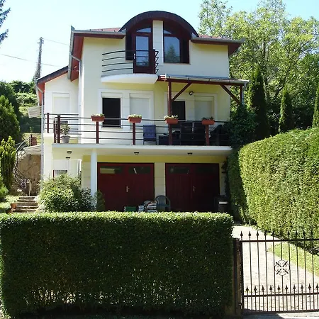 Biro Apartmán